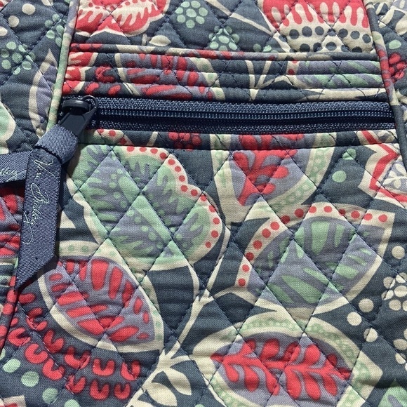 VERA BRADLEY HIPSTER BAG NOMADIC FLORAL - Picture 2 of 3